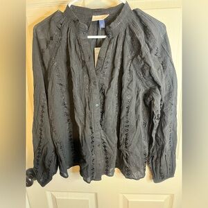 Universal Thread Long Sleeve Button Blouse with very dainty detail NWT